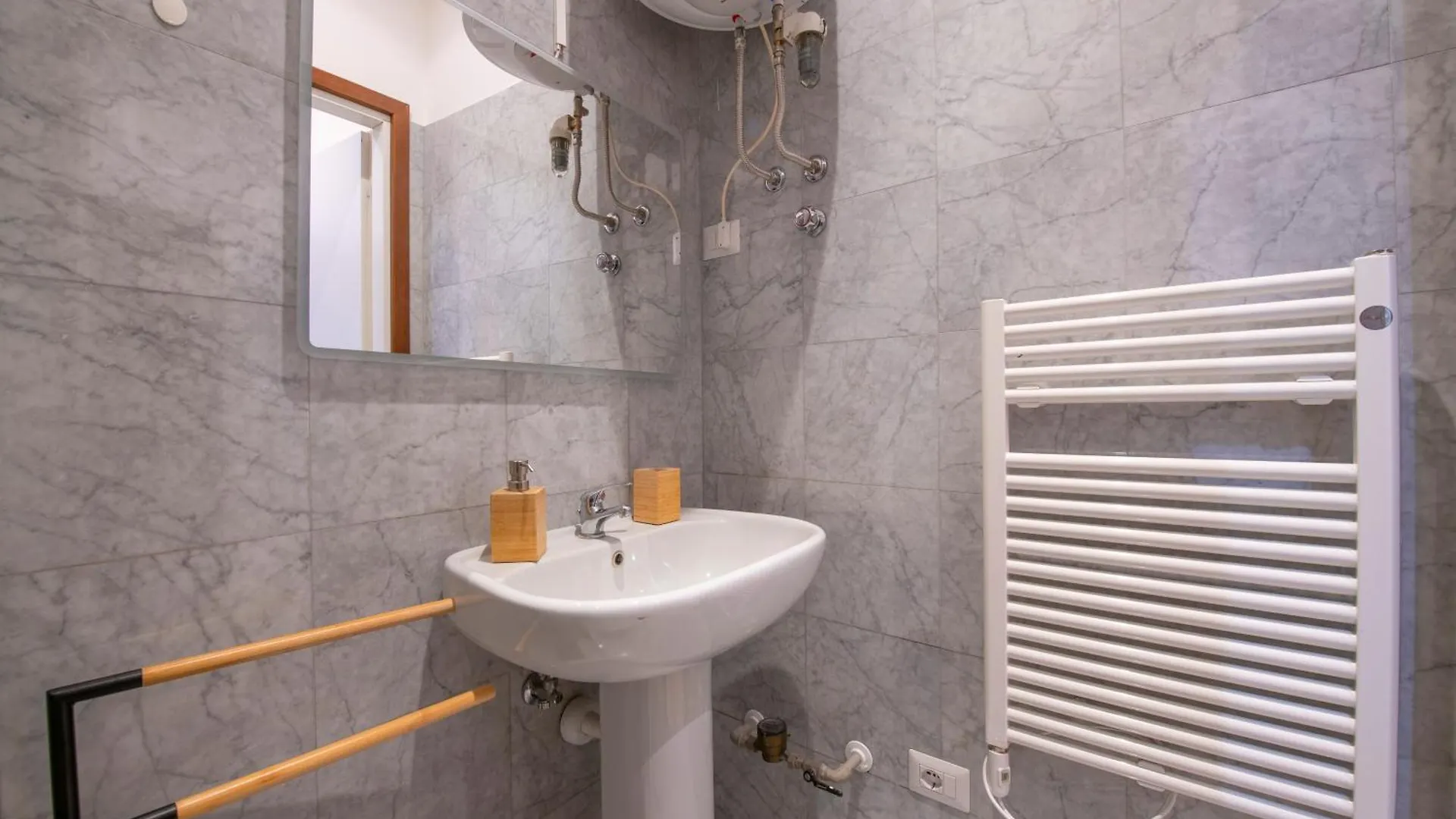Palace Home Mazzini Verona Center Apartment