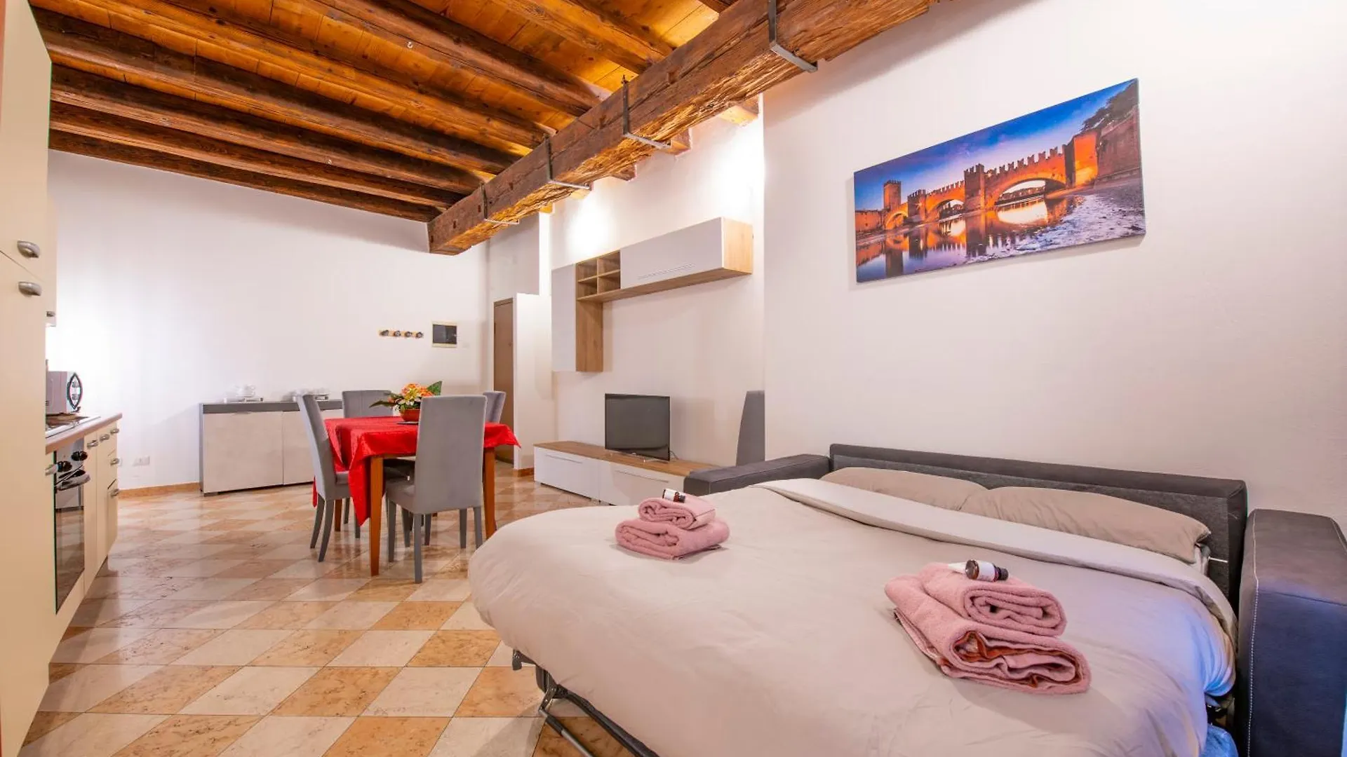 Palace Home Mazzini Verona Center