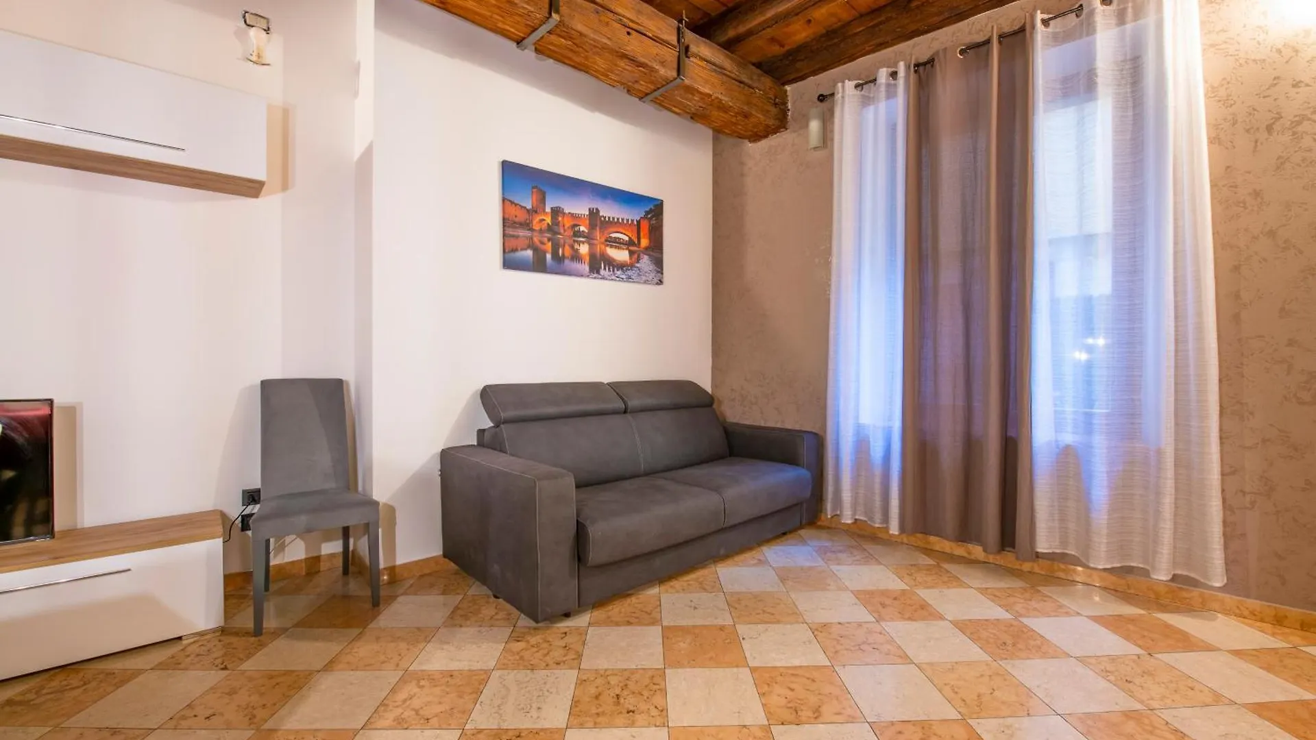 Palace Home Mazzini Verona Center Itálie
