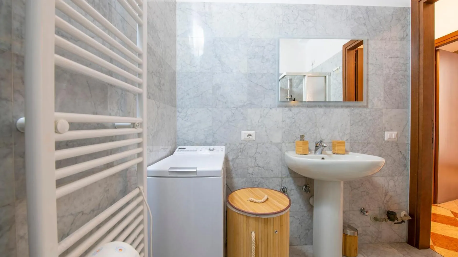 Palace Home Mazzini Verona Center Apartmán